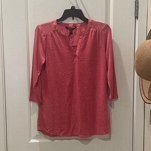 NEW…41 Hawthorne V-Neck Blouse
